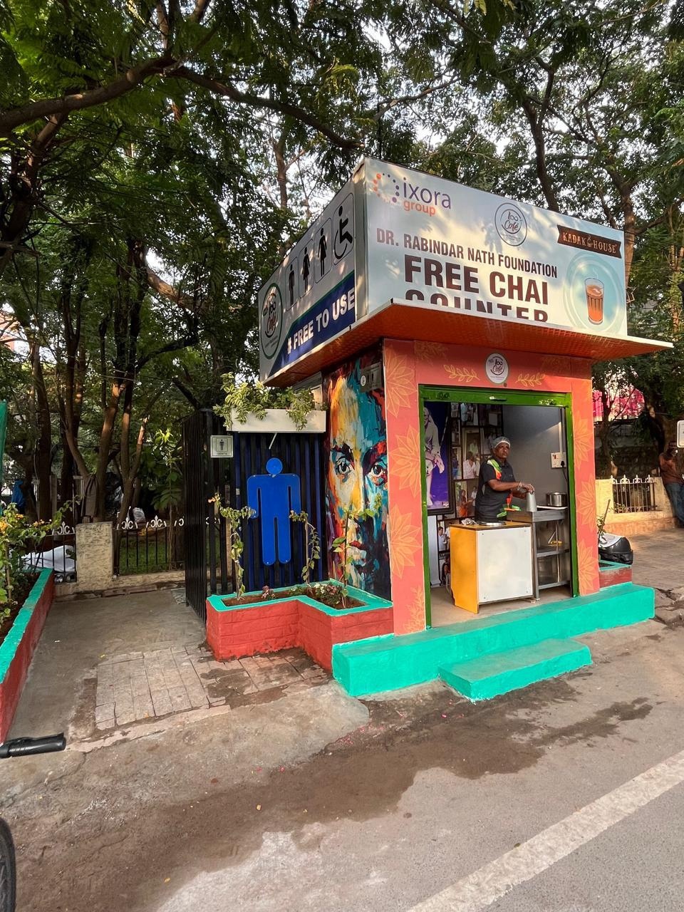 LooCafe Mini public toilet unit
